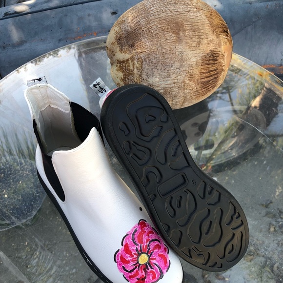 Hand painted boots - Picture 5 of 6